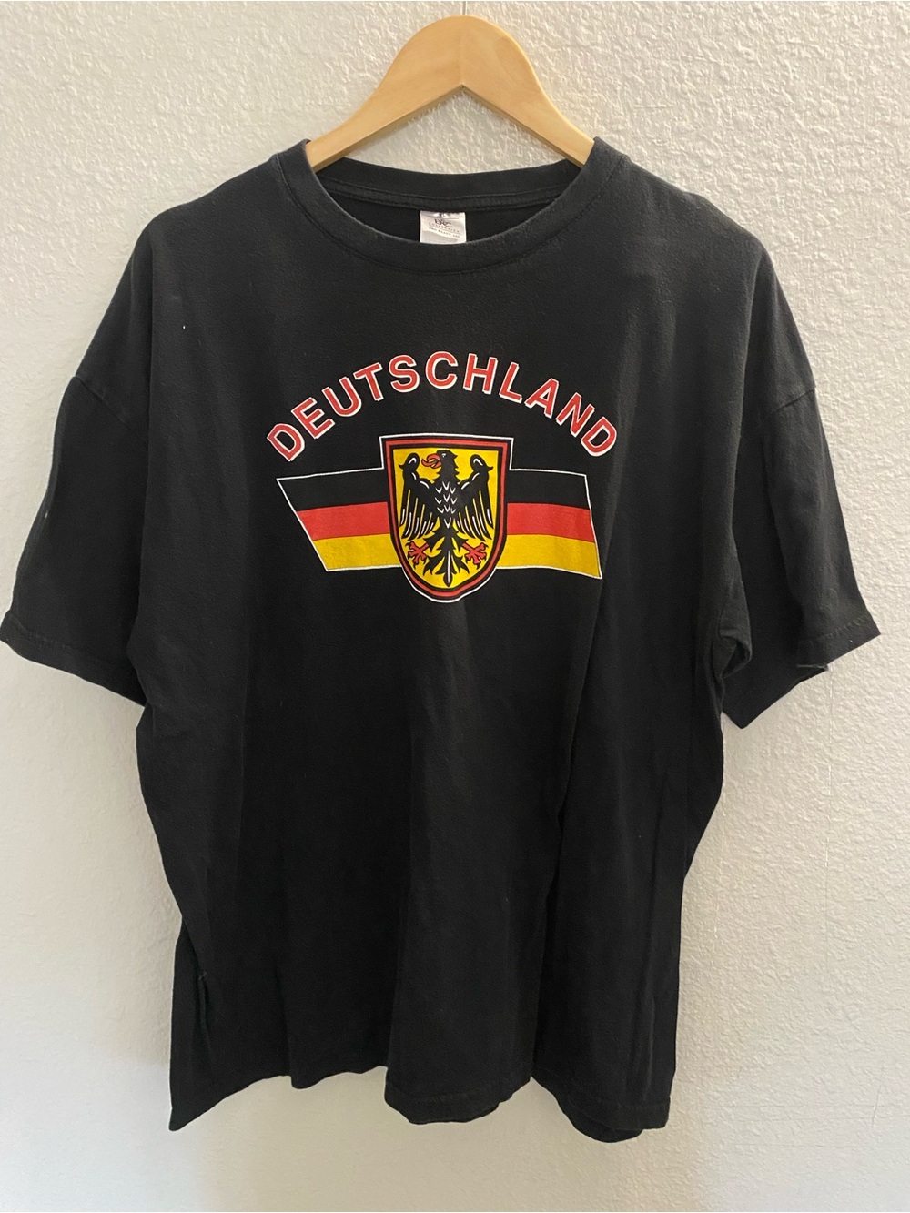 Deutschland Graphic Black Tee with German Crest XL 24” armpit